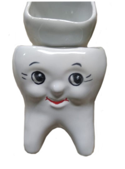 Стакан под зубные щетки "Зуб"