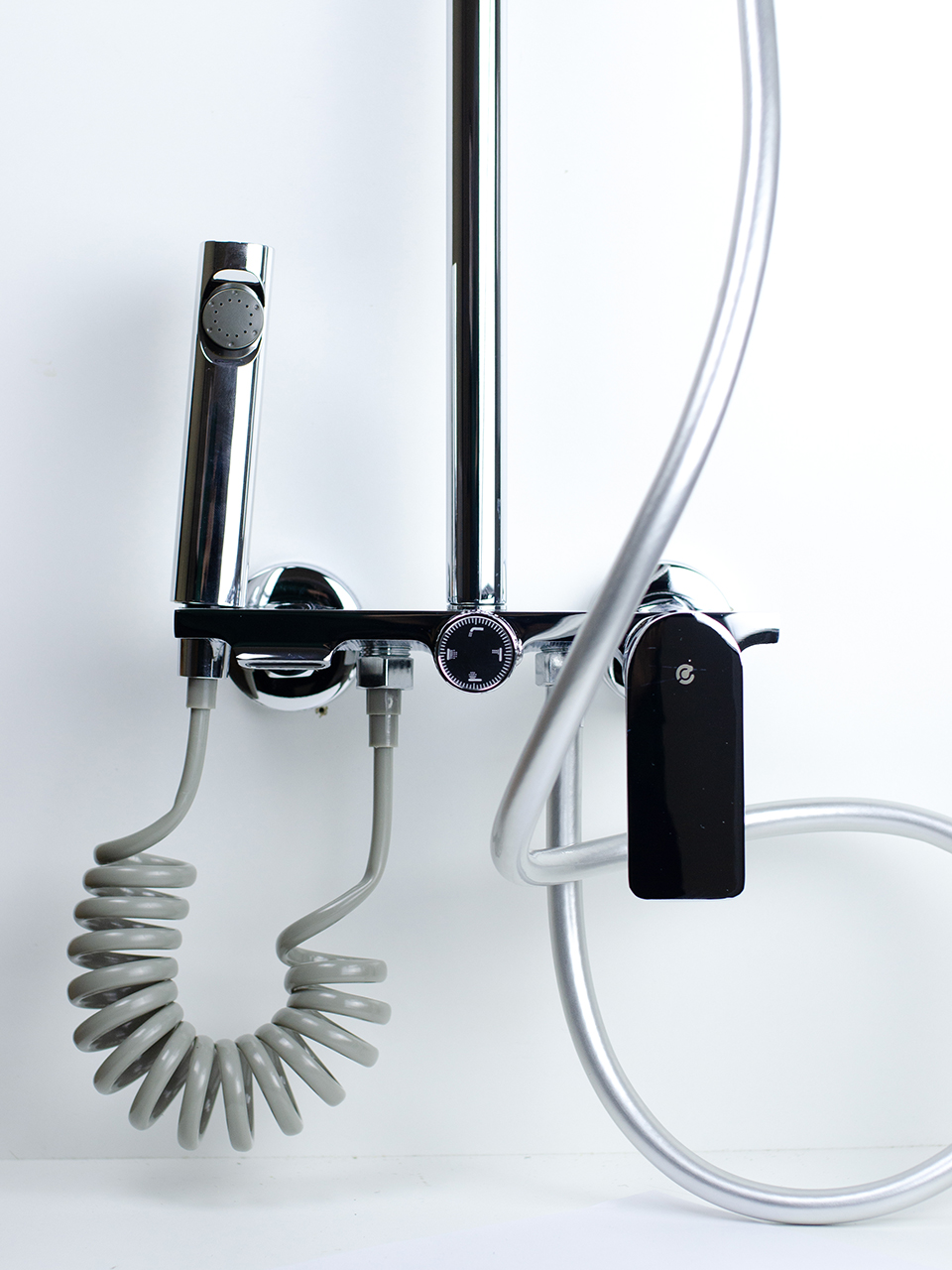 Душевая система SANTREK AQUA-1260 PRESTIGE (SAP-1260)  шар. d-35 с верхним душем, смесителем, гигиен лейкой (хром)