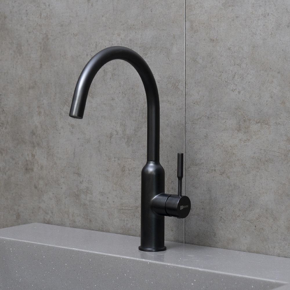 LM5079BL Expert Смеситель для кухни с поворотным изливом, чёрный LEMARK