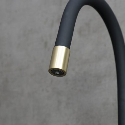 LM5083LGN-Black Expert Смеситель для кухни, с гибким изливом, с подключением к фильтру питьевой воды, светлое золото нано/черный LEMARK