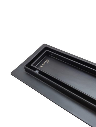 Линейный душевой трап SANTREK AQUA  B-70900 BLACK нерж 70*900мм (горизонт выпуск 360 гр, ф40) (решетка щелевая, под плитку) сухой затвор и гидрозатвор