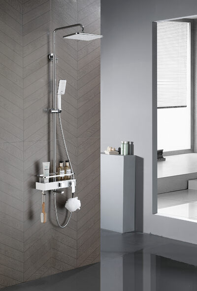 LM7013C Tropic Смеситель для ванны с верхней душевой лейкой "Тропический дождь", с поворотным изливом, белый/хром LEMARK	